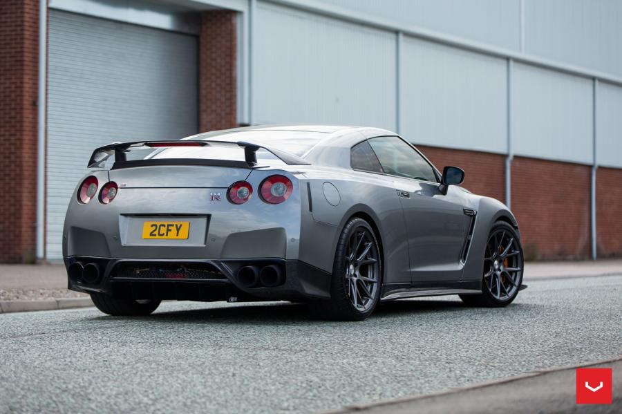  Nissan GT-R on Vossen Wheels (VFS6) 2016 года  (UK) (фото 22 из 29)